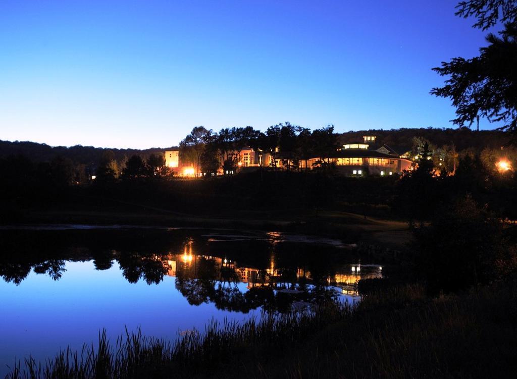 Deerhurst Resort هانتسفيل المظهر الخارجي الصورة